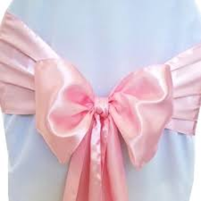 Nœud de chaise en satin rose poudré - R617