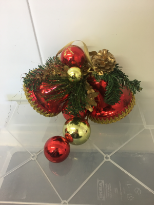 Cloches et boules de noël