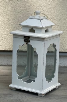 Lanterne Léa  Bois blanc de taille moyenne