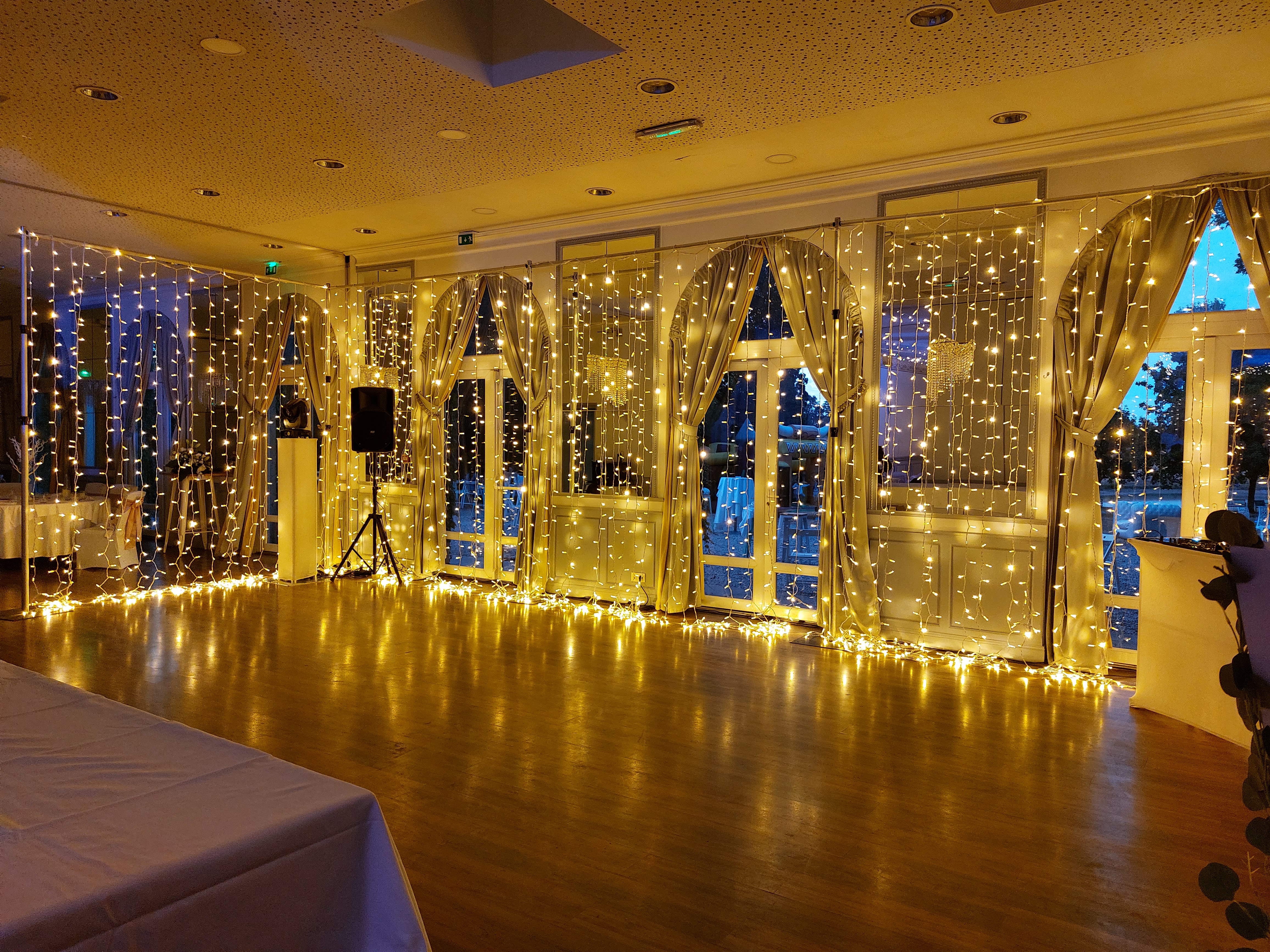 Rideau lumineux blanc chaud 2.75M longueur /5M de Hauteur - 372