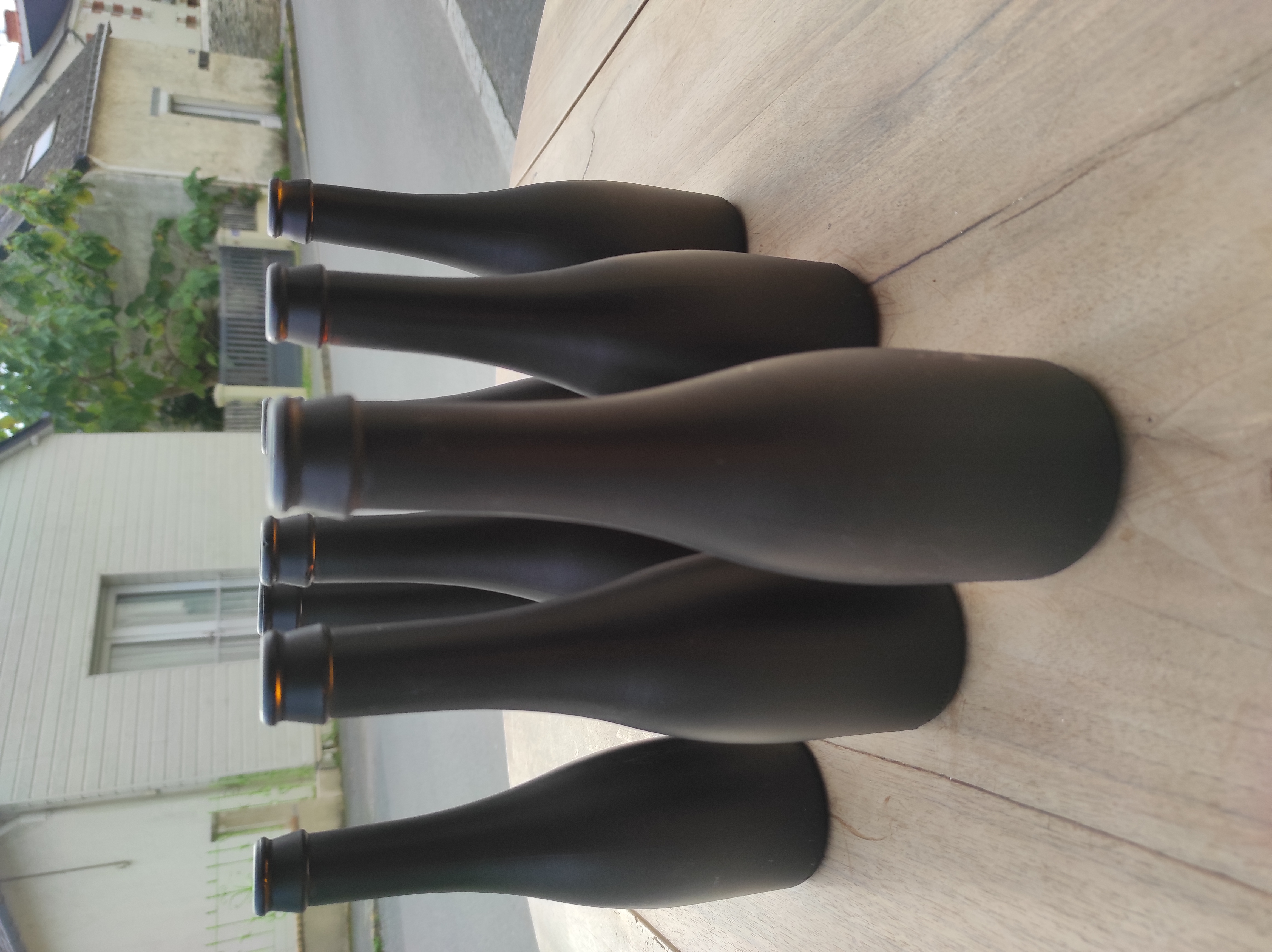 Vase bouteille noire