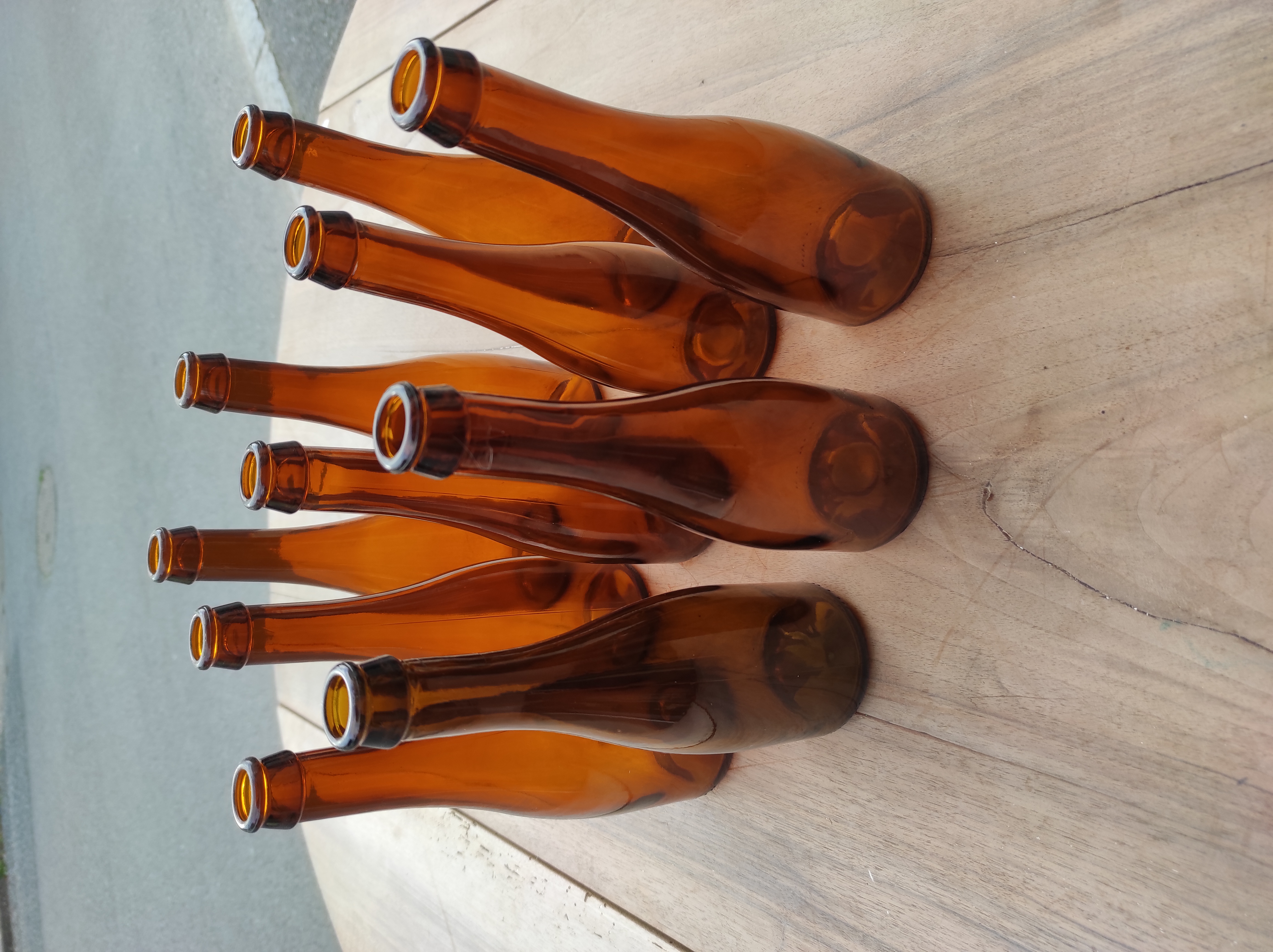 Vase bouteille ambrée