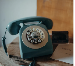 Téléphone livre d'or