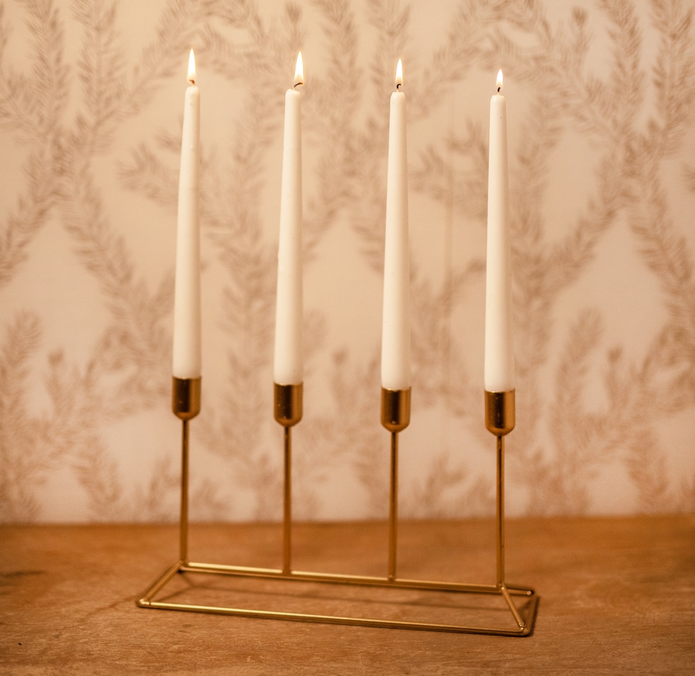 Rang 4 chandeliers dorés