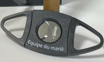 Coupe cigare noir équipe du marié