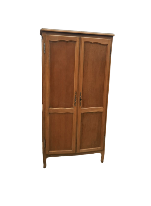 Armoire vintage