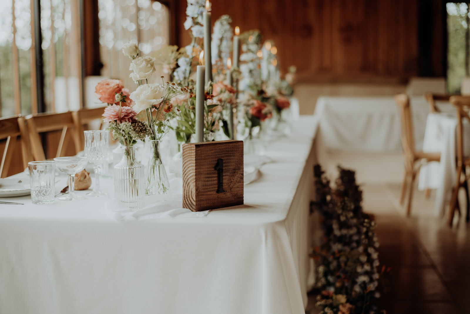 Vase en verre ciselé