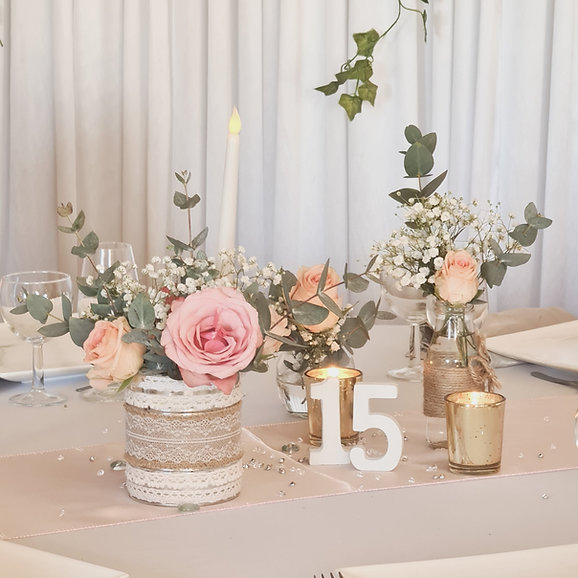 Numéro de table en bois blanc à l'unité (1 à 20)