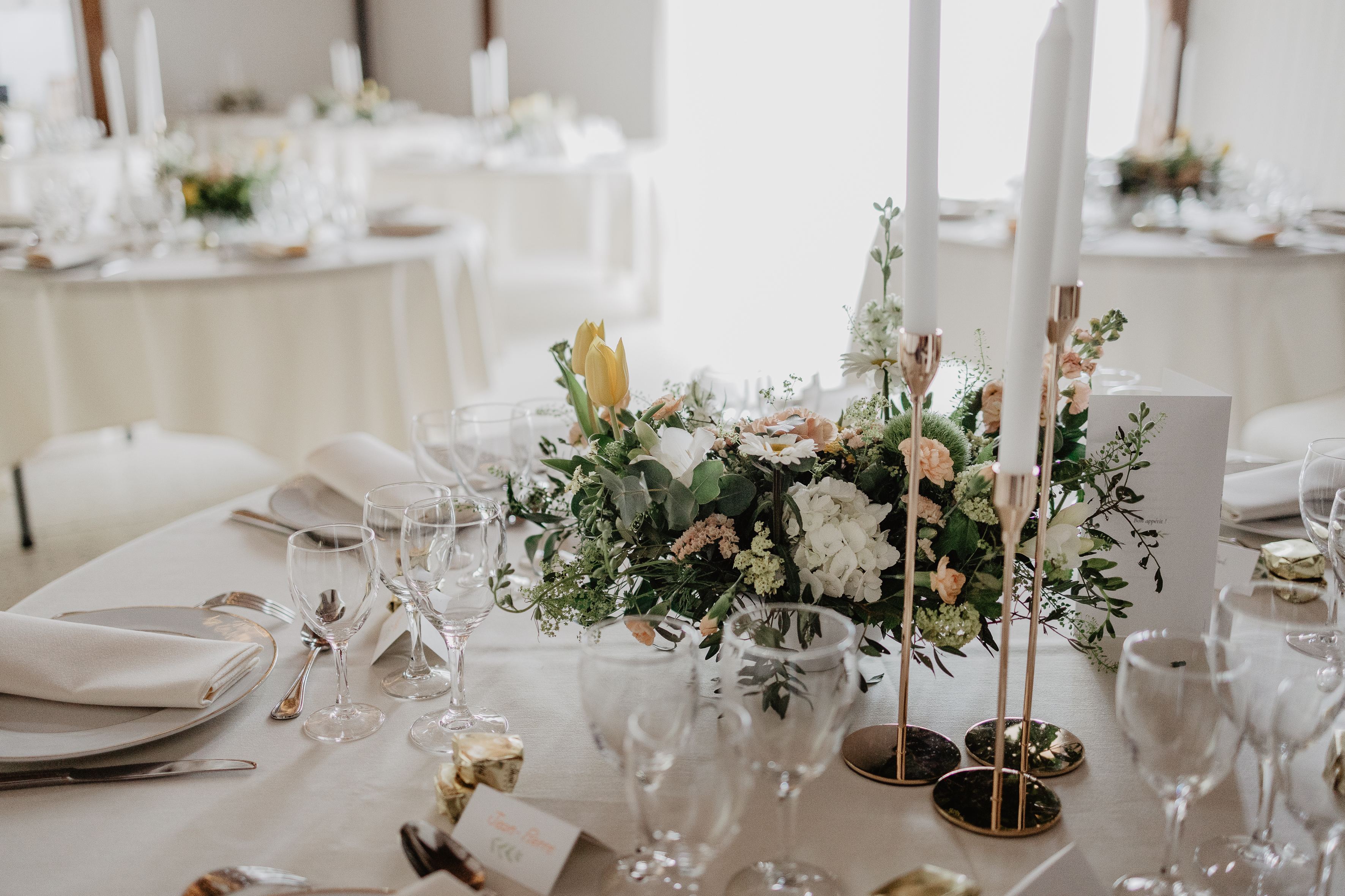 Bougeoir élégant doré