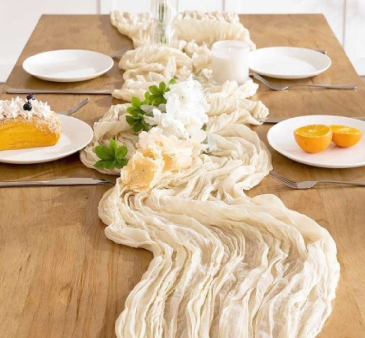 Chemin de table beige