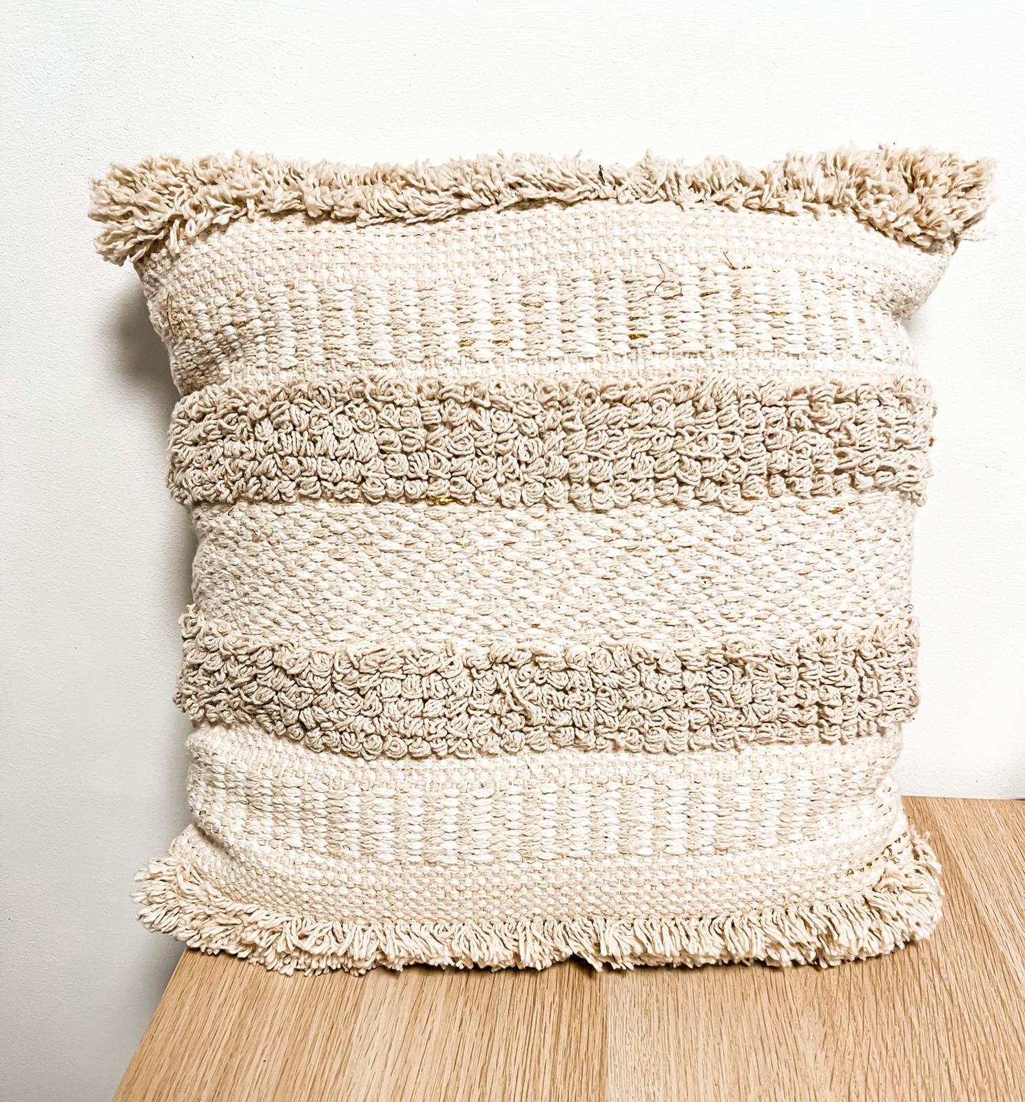 Coussin macramé beige