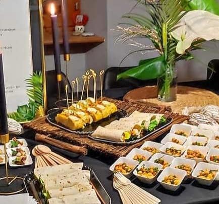 Plateau carré en matière naturelle