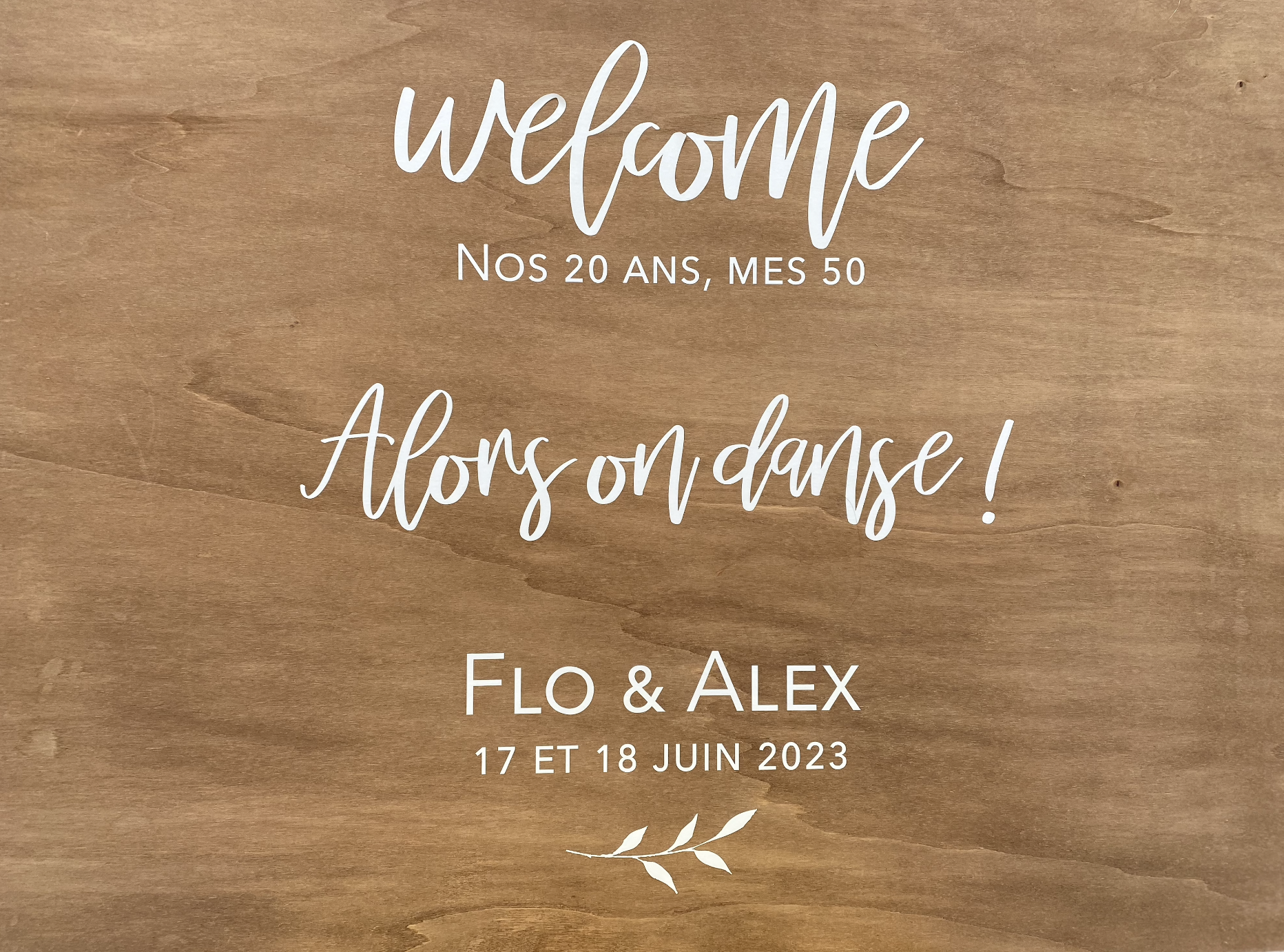 Panneau bois teinté clair peuplier fin - Welcome