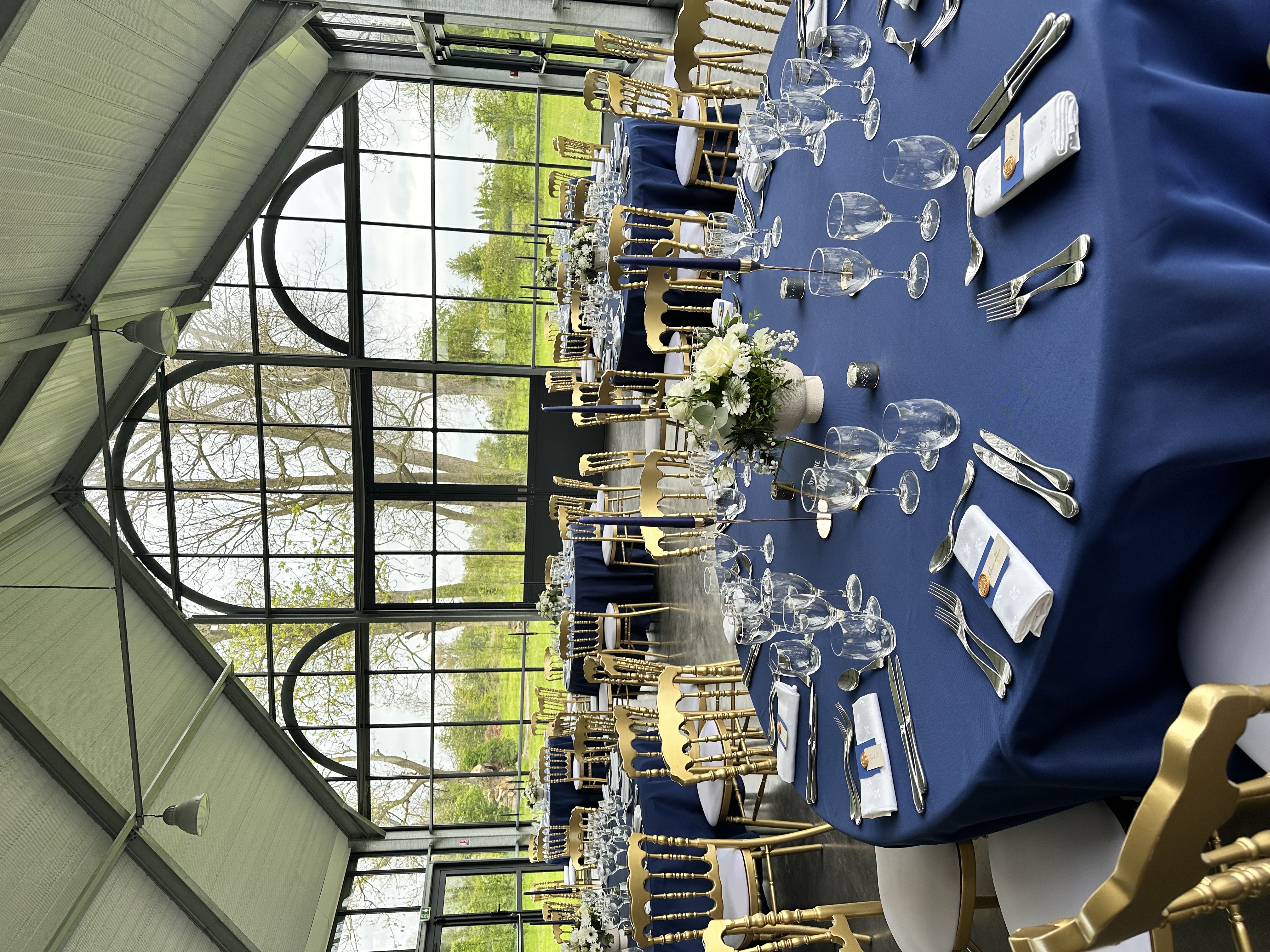 nappe ronde bleu 280