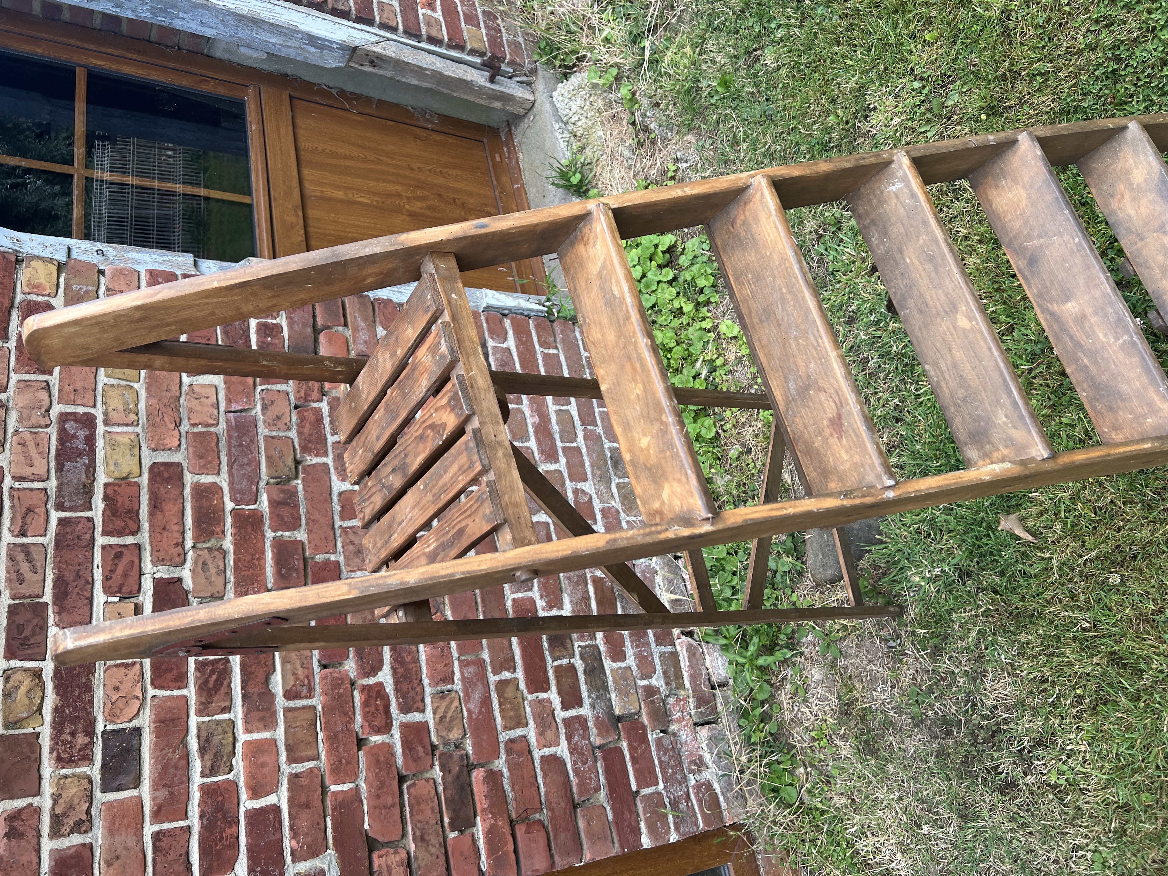 Grand escabeau en bois