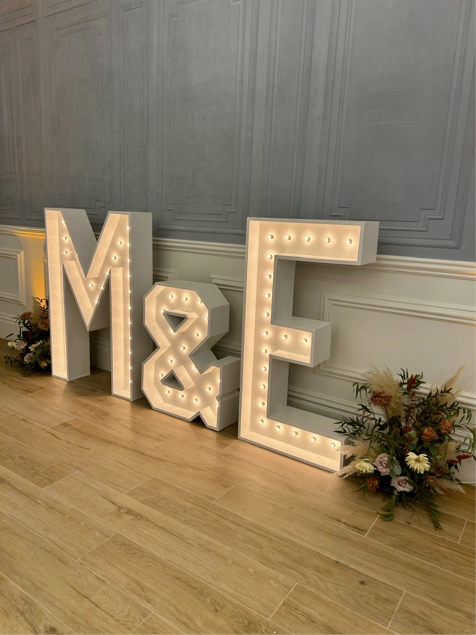 Initiales Géantes Lumineuses Léna