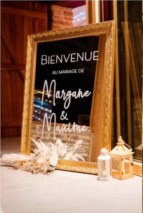 Miroir doré grand modèle