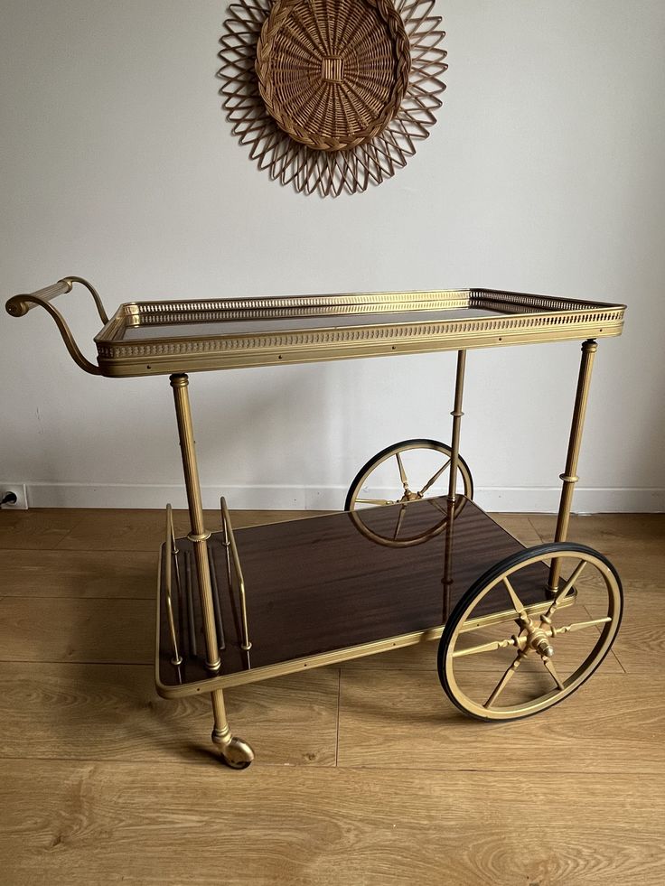 Desserte en bois vintage