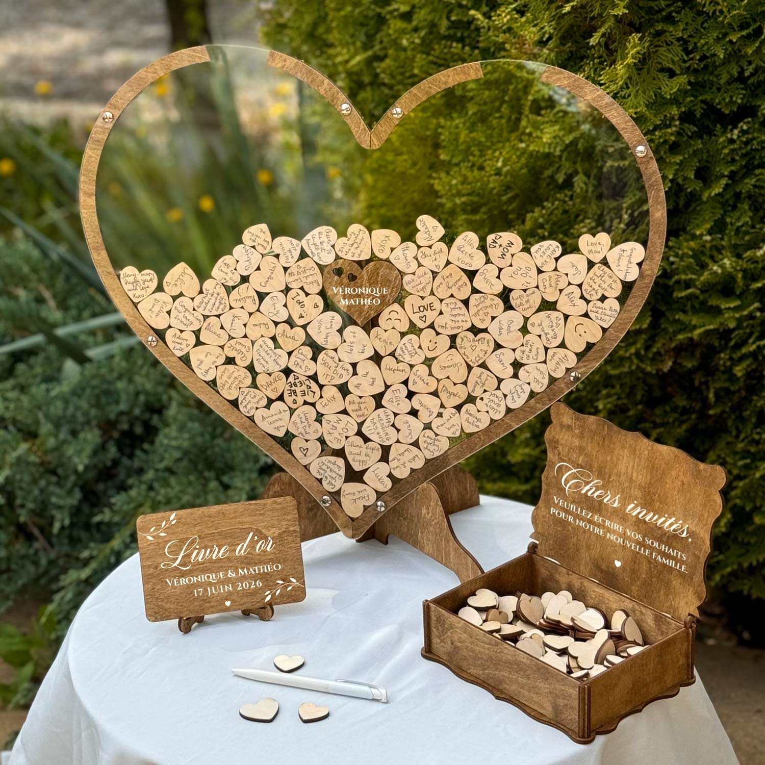Livre d'or avec cœur à glisser, personnalisé aux prénoms mariés - R609
