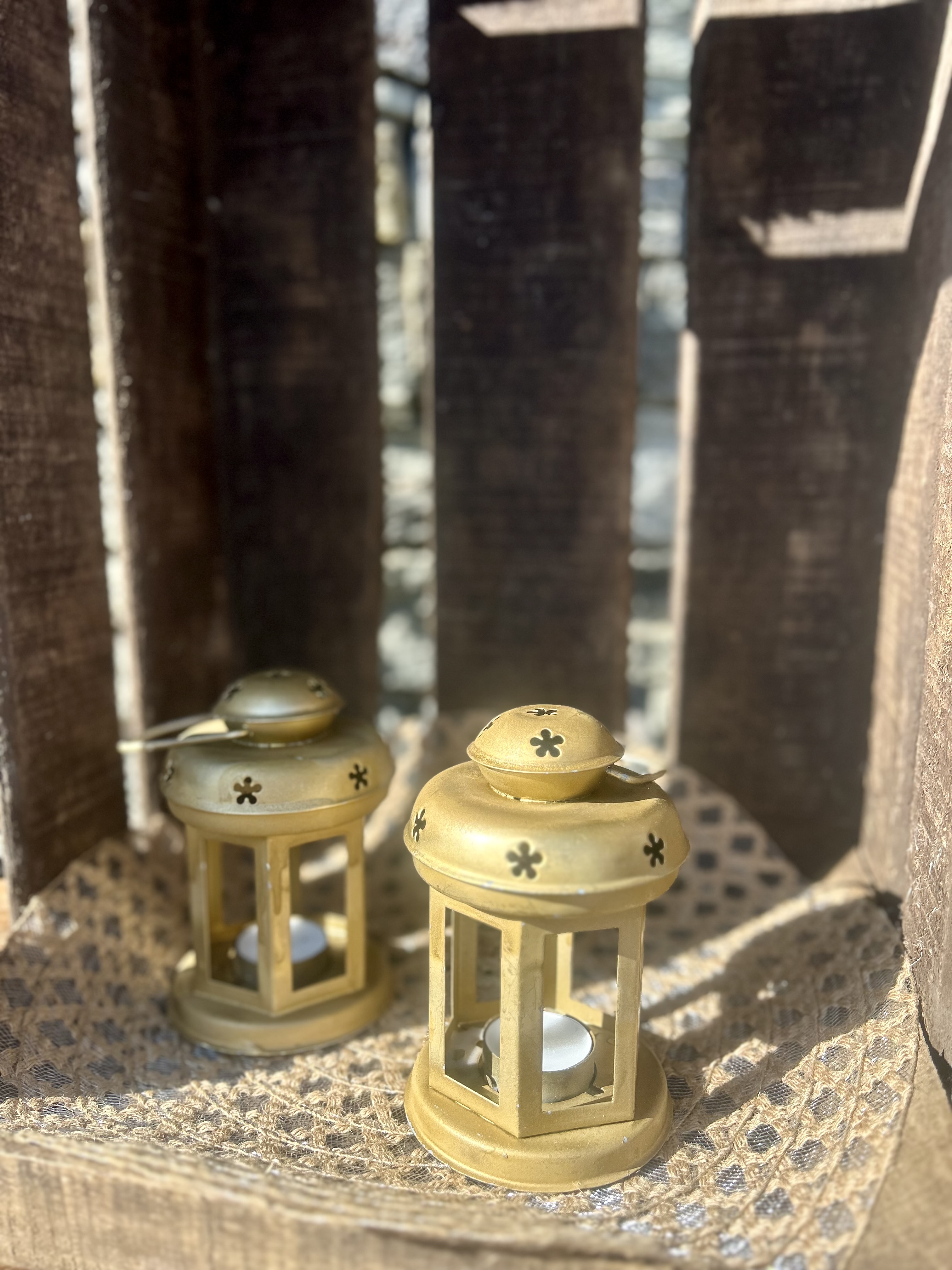 Lanternes dorées à poser